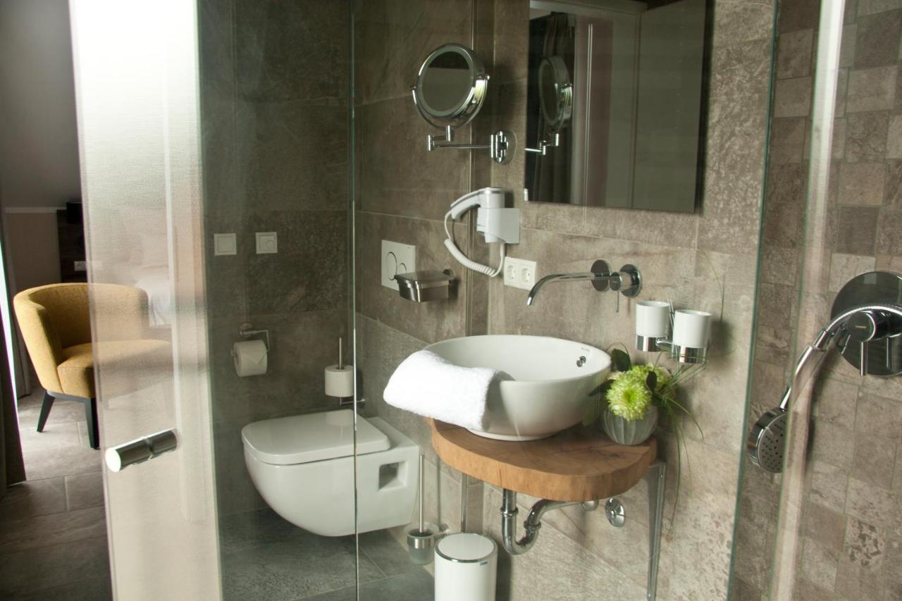 Hotel Am Moosrain Garni Eitting Екстер'єр фото