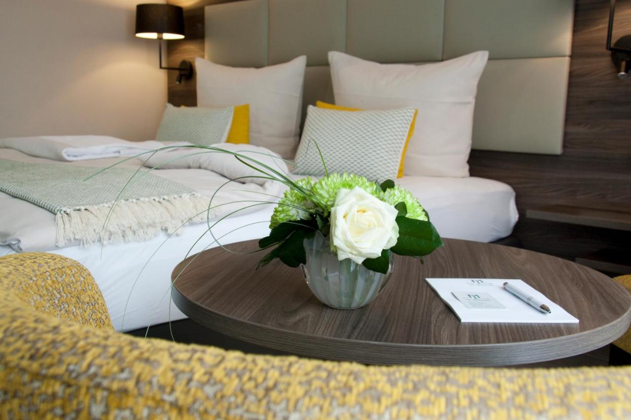 Hotel Am Moosrain Garni Eitting Екстер'єр фото